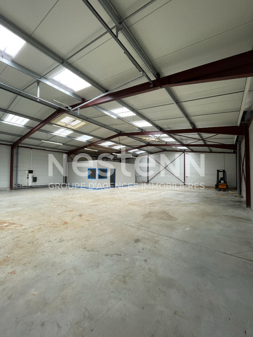 Local commercial 920 m² · à Plescop · 920 m² · 1 337 500 €