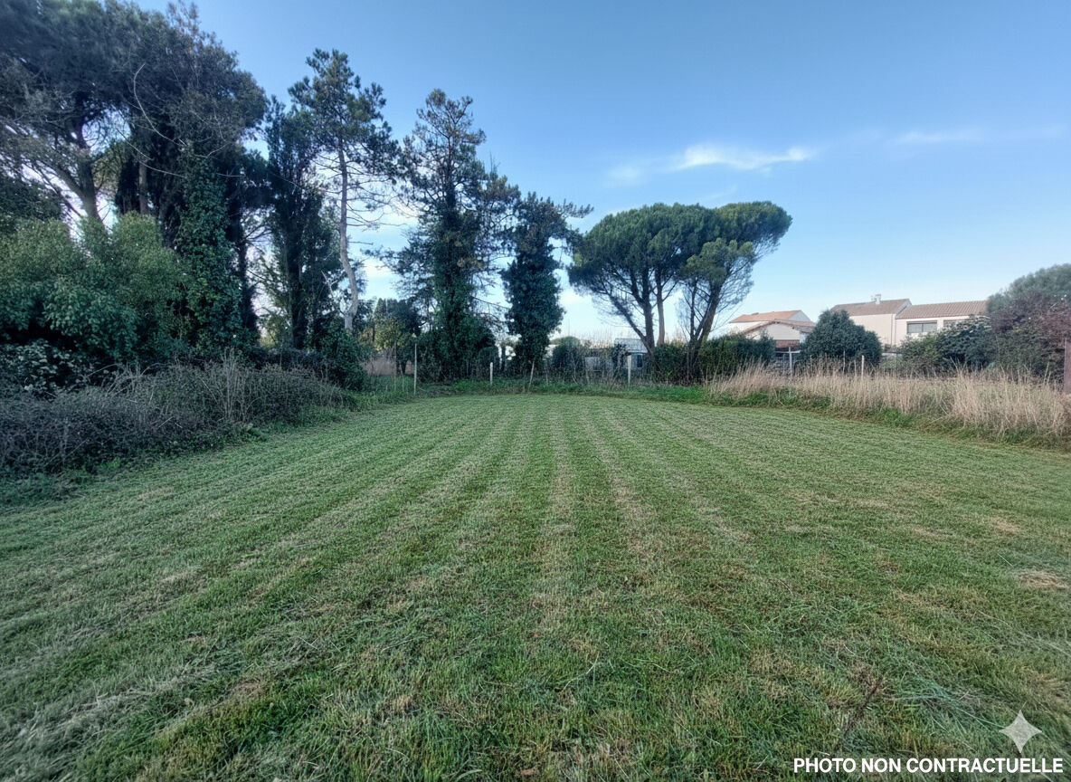 Terrain 380 m² · à L'Houmeau · 199 280 €