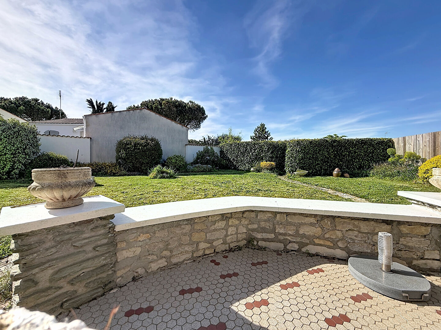 Maison 6 pièces 95 m² · à Dompierre sur Mer · 95 m² · 336 000 €