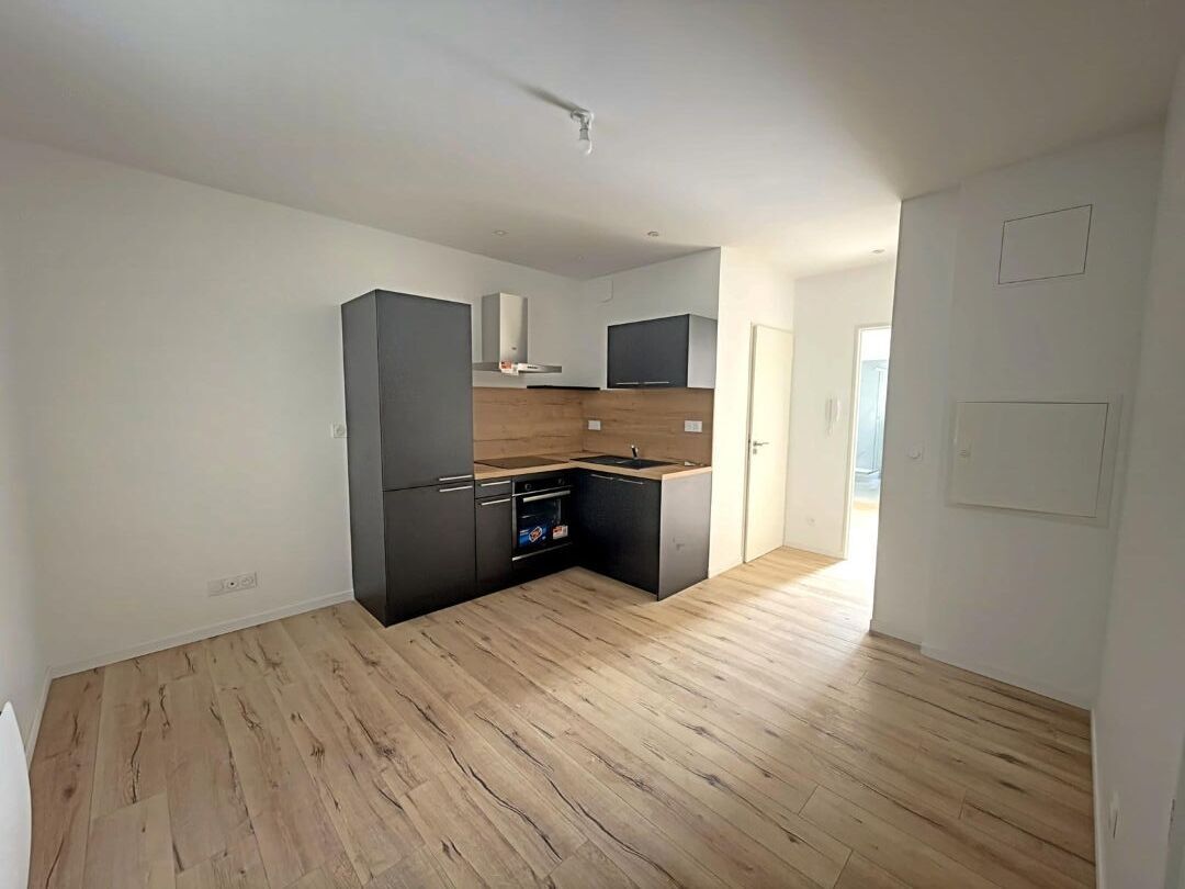 Immeuble 3 pièces · à Reims · 492 320 €