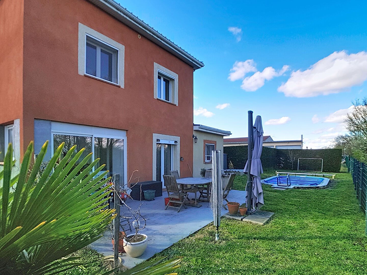 Local commercial 214 m² · à Saint Lys · 214 m² · 381 600 €