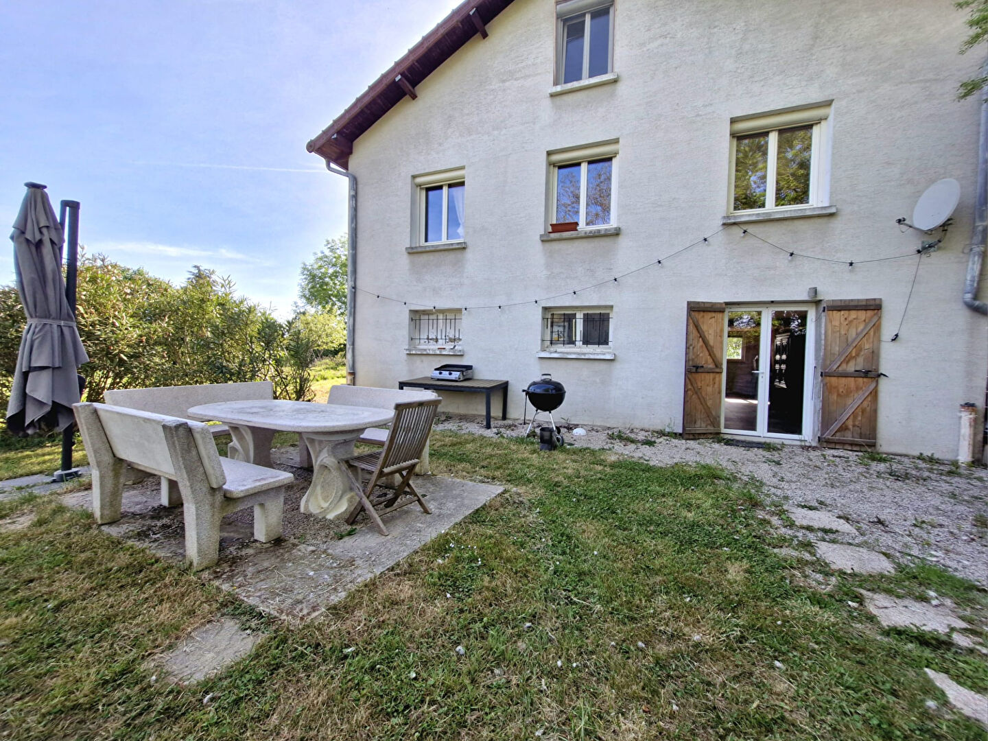 Maison 5 pièces 164 m² · à Dommartin-lès-Cuiseaux · 164 m² · 189 000 €