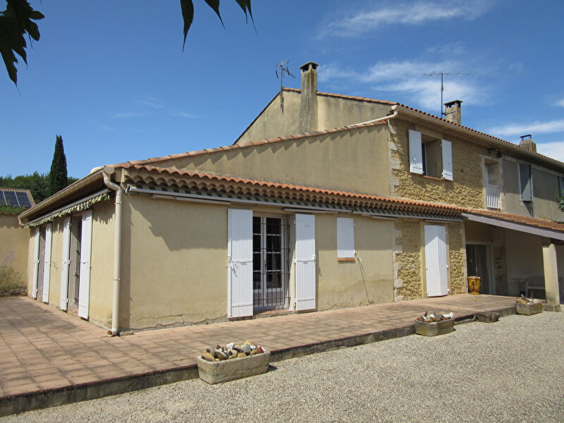 Maison 6 pièces 144 m² · à Sauveterre · 144 m² · 472 500 €