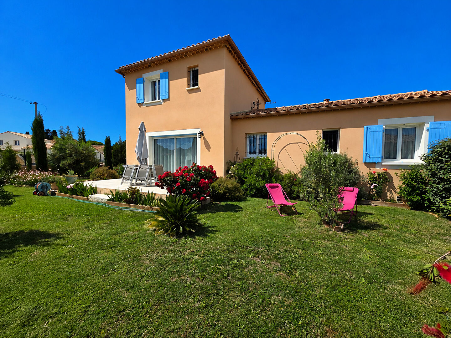 Maison 4 pièces 104 m² · à Theziers · 104 m² · 385 000 €