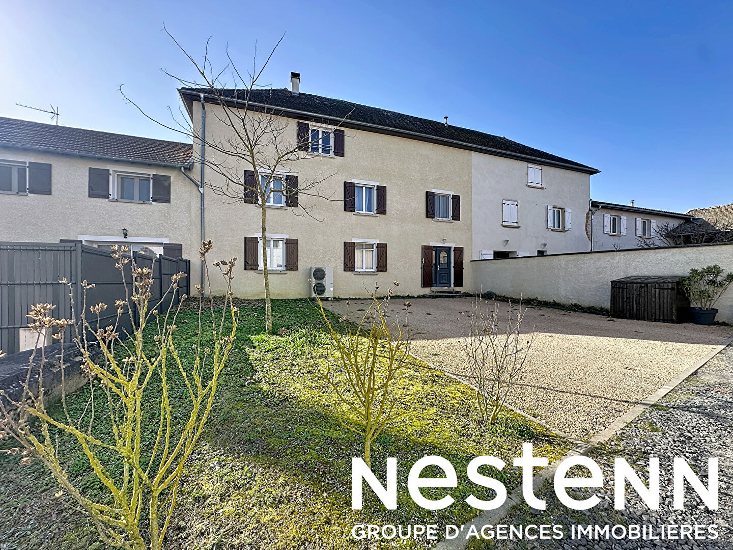 Maison 5 pièces 160 m² · à Dracé · 160 m² · 329 000 €