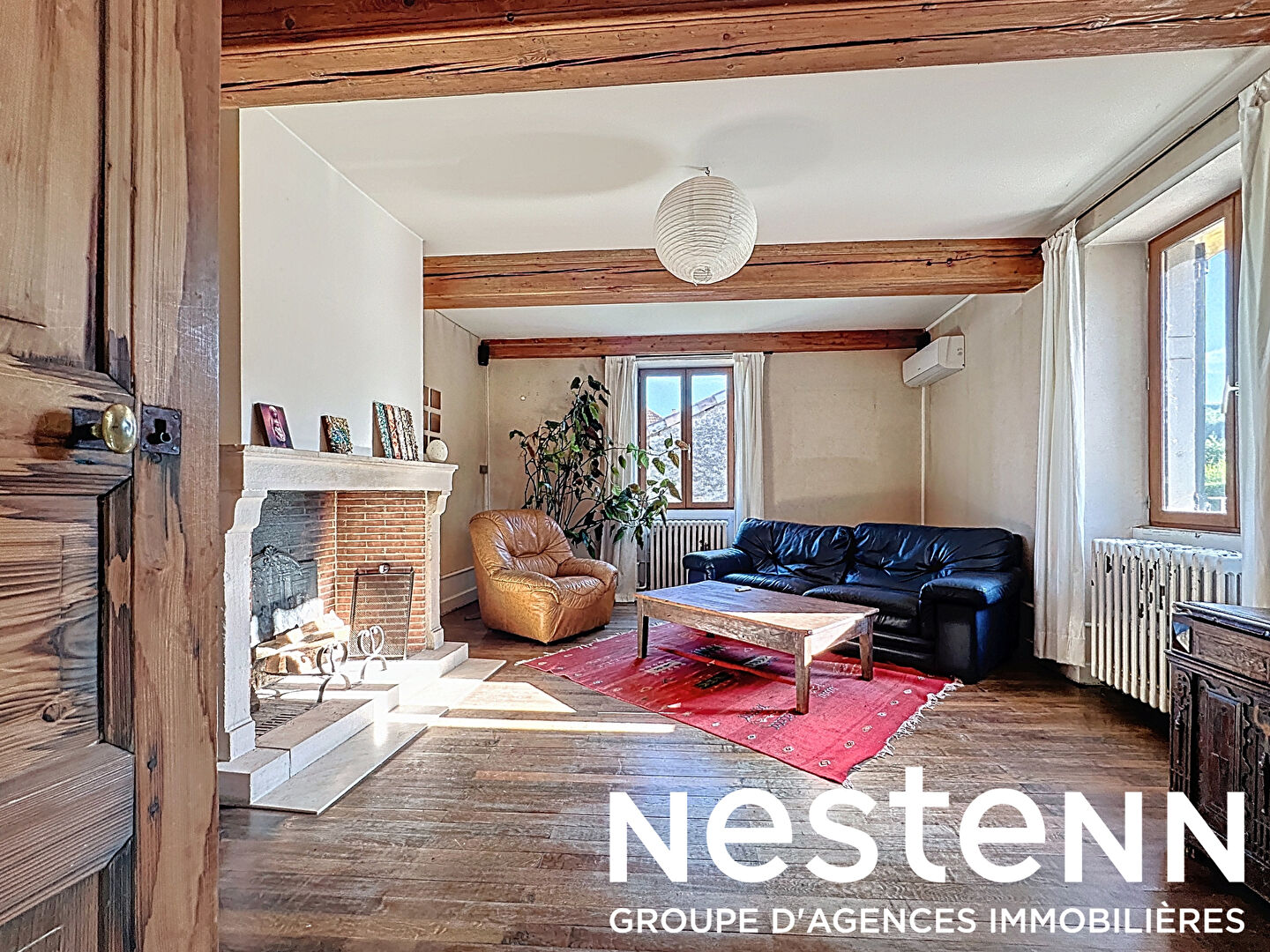 A vendre : Maison de village - 5 chambres - 2500m2 de terrain - dépendance - Secteur MACON (71000)