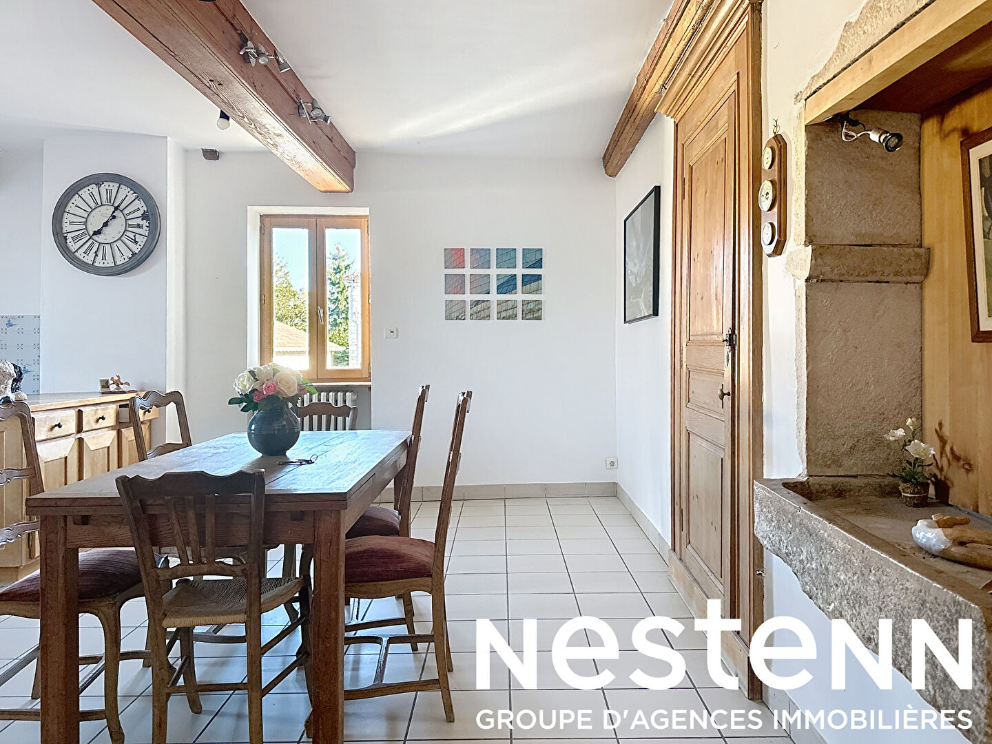 A vendre : Maison de village - 5 chambres - 2500m2 de terrain - dépendance - Secteur MACON (71000)