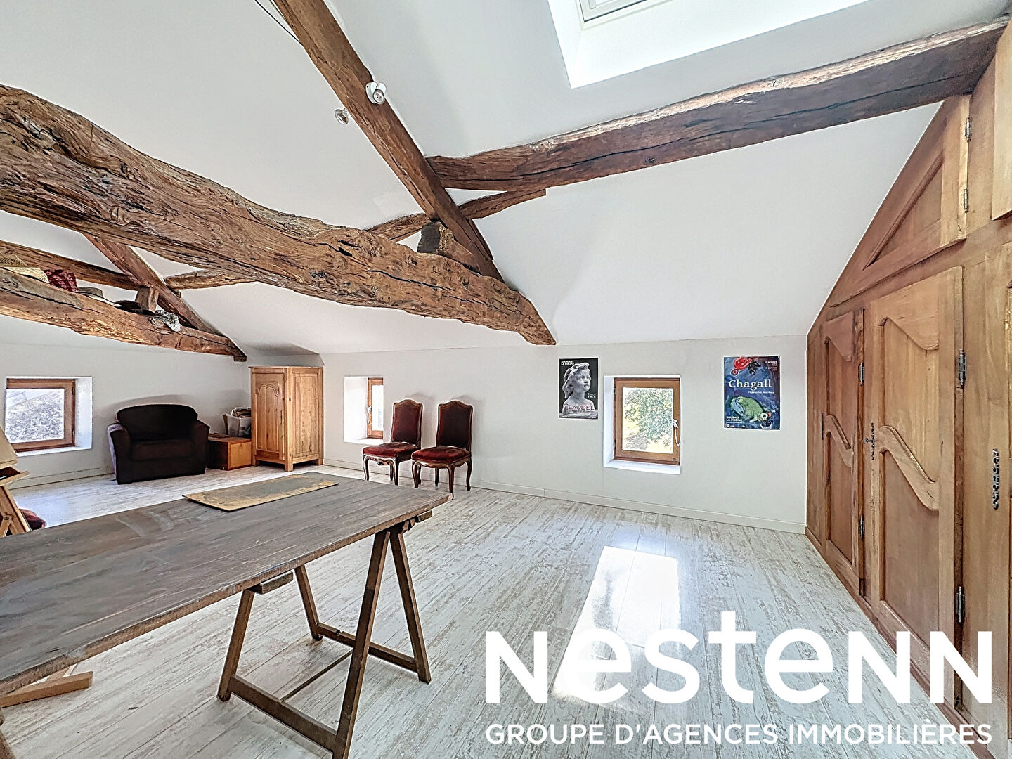 A vendre : Maison de village - 5 chambres - 2500m2 de terrain - dépendance - Secteur MACON (71000)