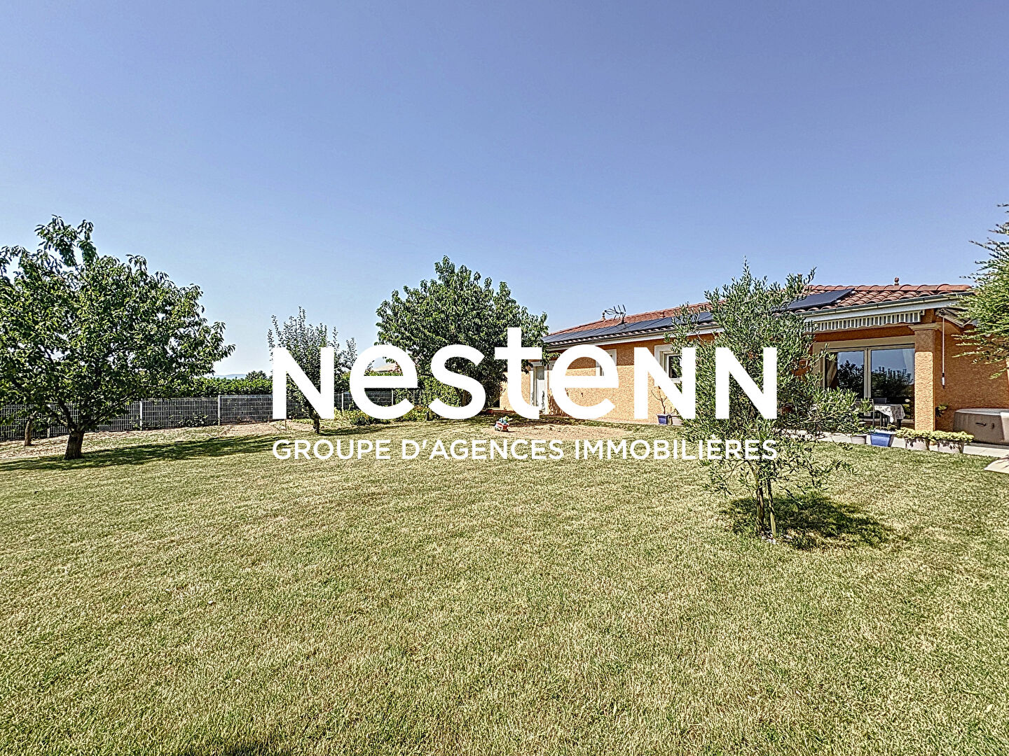 A Vendre: Charmante Maison de Plain-Pied  - Secteur FEILLENS (01570)