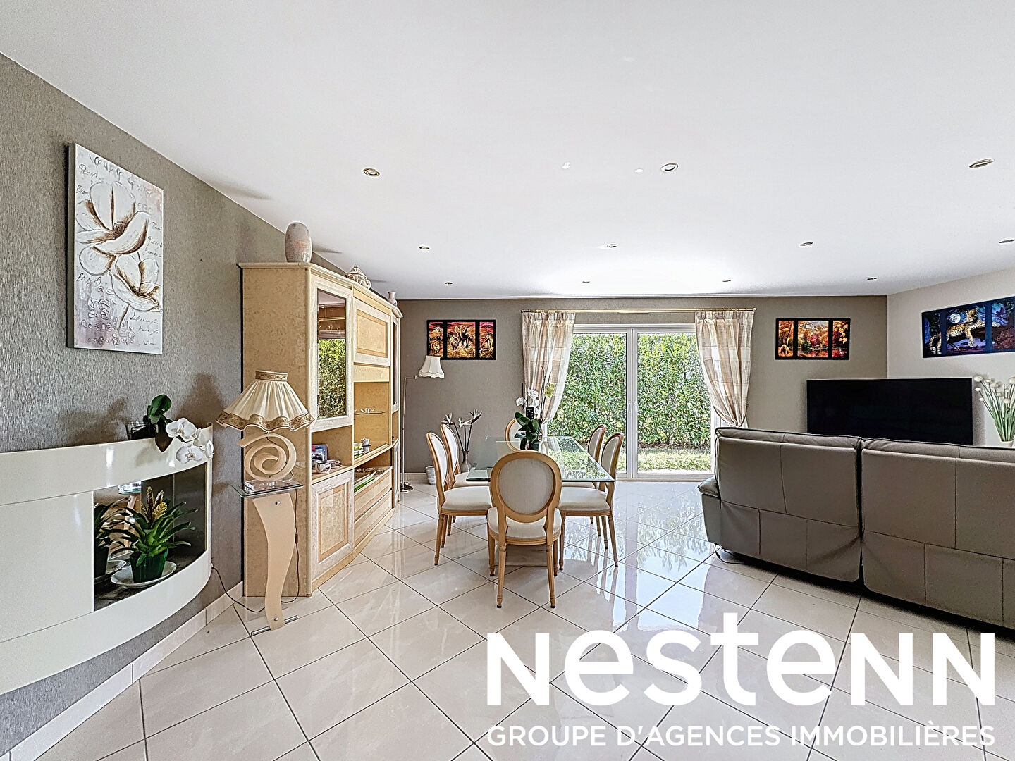 A Vendre: Charmante Maison de Plain-Pied  - Secteur FEILLENS (01570)