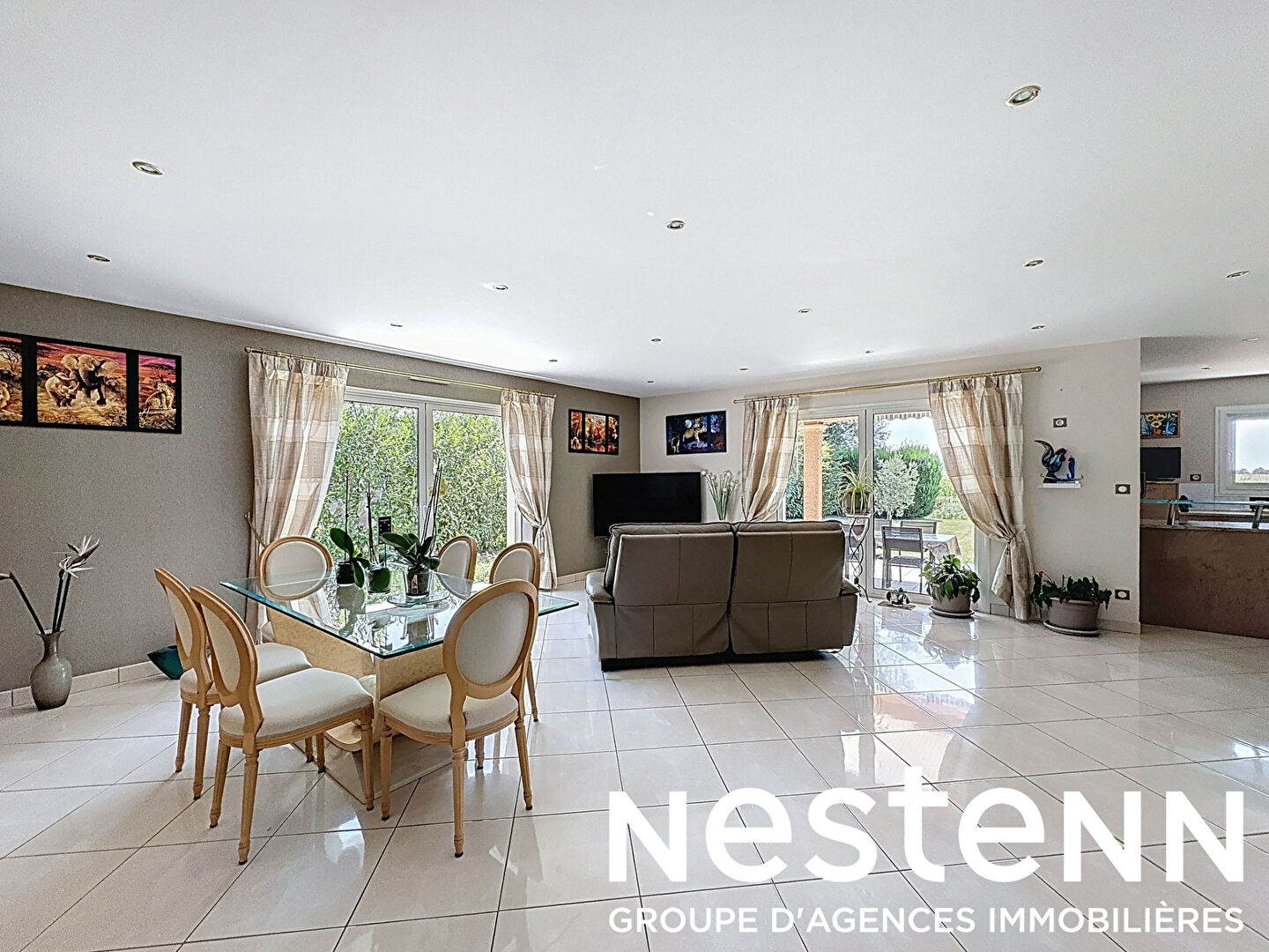 A Vendre: Charmante Maison de Plain-Pied  - Secteur FEILLENS (01570)