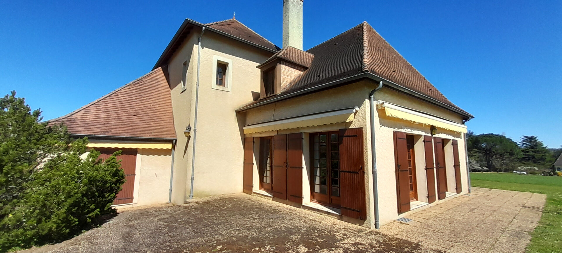 Maison 6 pièces 227 m² · à Bergerac · 227 m² · 318 000 €