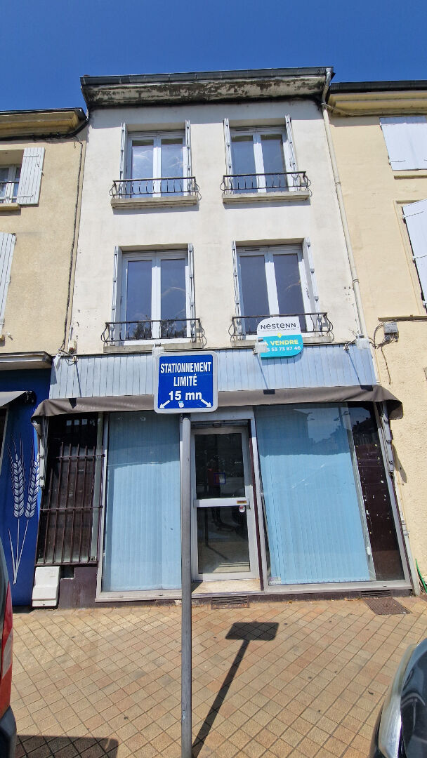 Local commercial 2 pièces · à Bergerac · 67 000 €