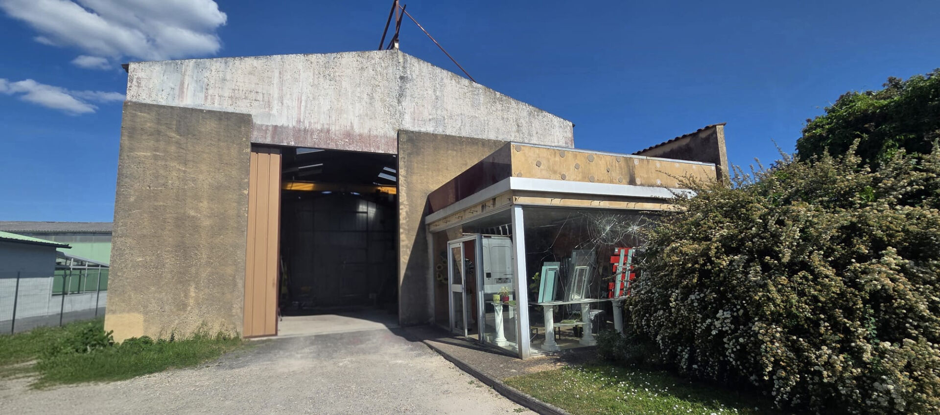 Local commercial 264 m² · à Creysse · 264 m² · 286 000 €