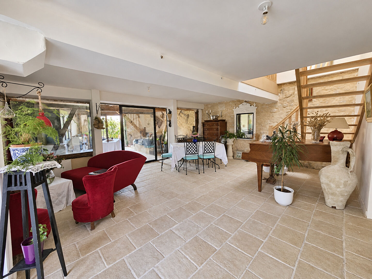 Maison 4 pièces 161 m² · à Faux-en-Périgord · 161 m² · 234 000 €