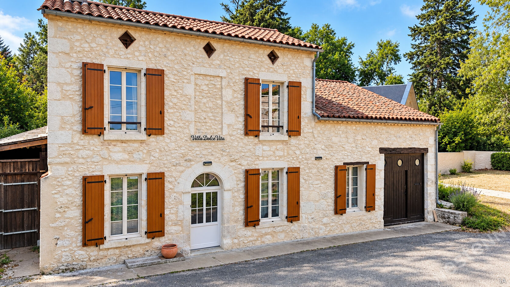 Maison 6 pièces 182 m² · à Saint-Perdoux · 182 m² · 230 000 €