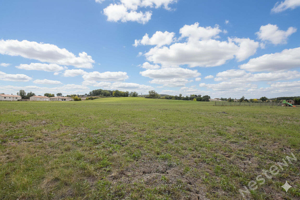 Terrain constructible de belle superficie, à proximité immédiate des commodités ! Sud Bergerac · à Sigoules Et Flaugeac · 129