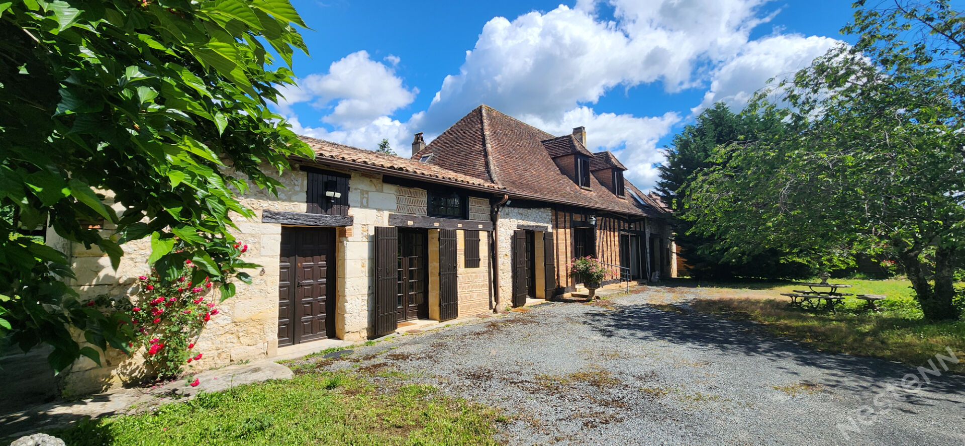 Maison 7 pièces 221 m² · à Bergerac · 221 m² · 370 000 €