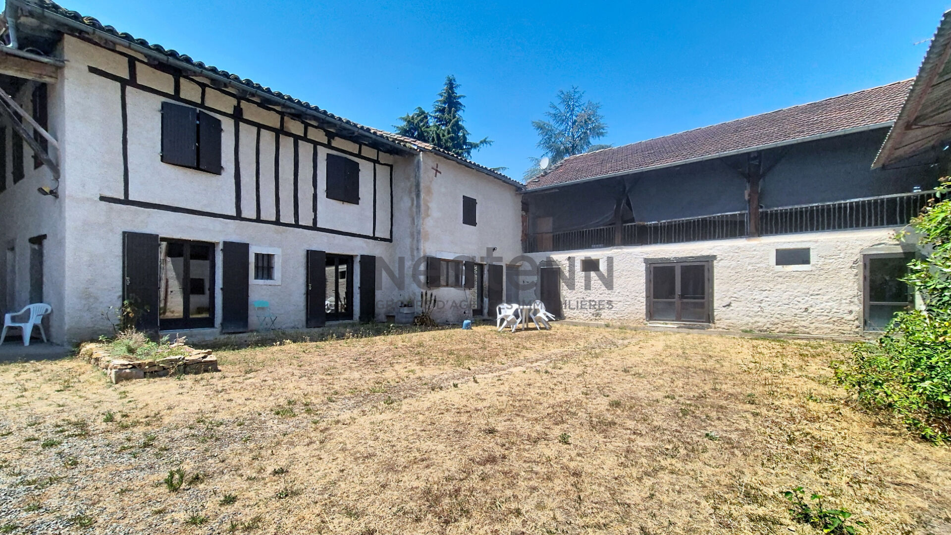 Maison 10 pièces 440 m² · à Saint Martory · 440 m² · 299 000 €