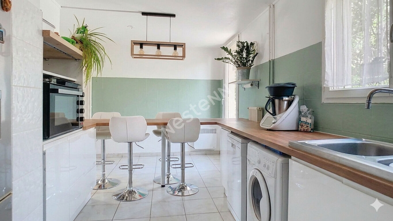 Appartement 5 pièces 100 m² · à Martigues · 100 m² · 165 000 €