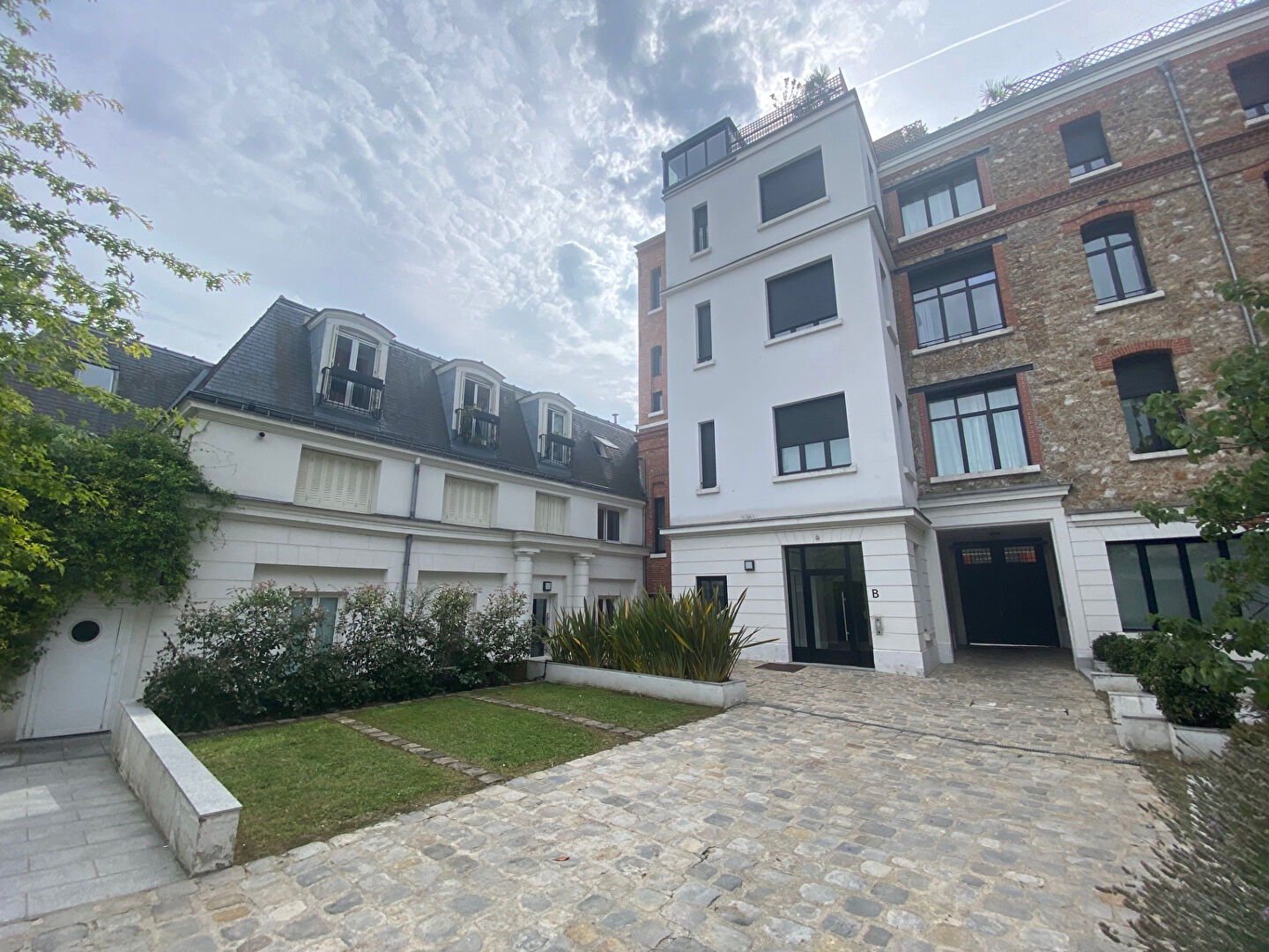 Appartement 1 pièce 31 m² · à Courbevoie · 31 m² · 199 000 €