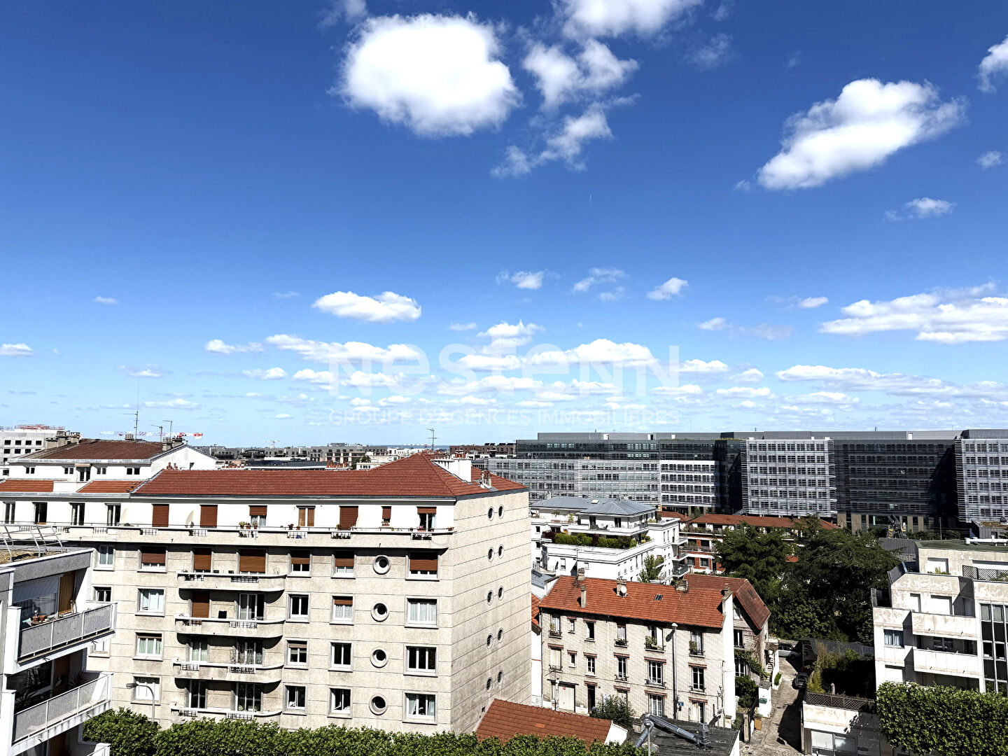 Courbevoie Bécon appartement  à vendre 4 pièces  balcon Dernier étage terrasse Ligne L futur M15  DPE D