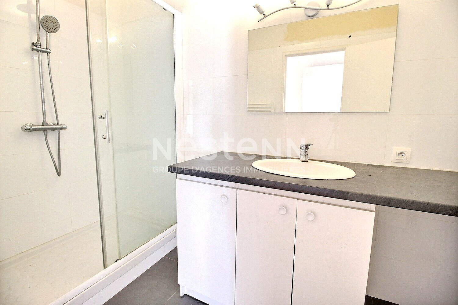 Courbevoie Bécon appartement  à vendre 4 pièces  balcon Dernier étage terrasse Ligne L futur M15  DPE D