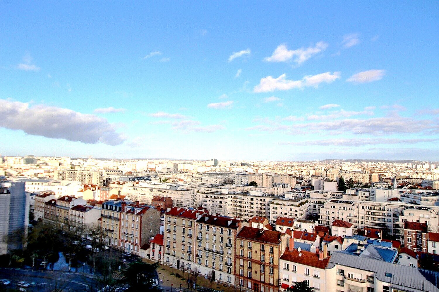 Courbevoie appartement  à vendre 2 pièces  TRANSPORTS  COMMERCES DPE C  LUMINEUX