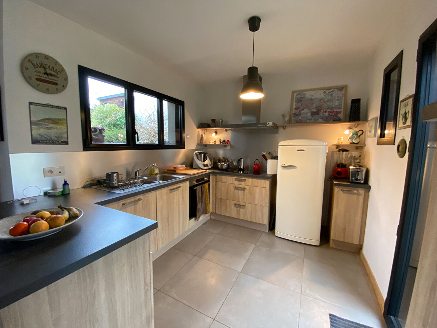 A vendre belle contemporaine sur les hauteur de DINAN.