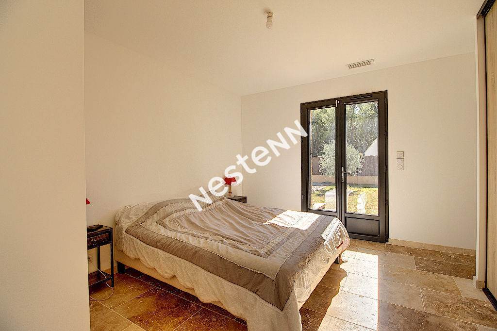 SAINT ANTONIN DU VAR Villa NEUVE en pierre avec PISCINE.