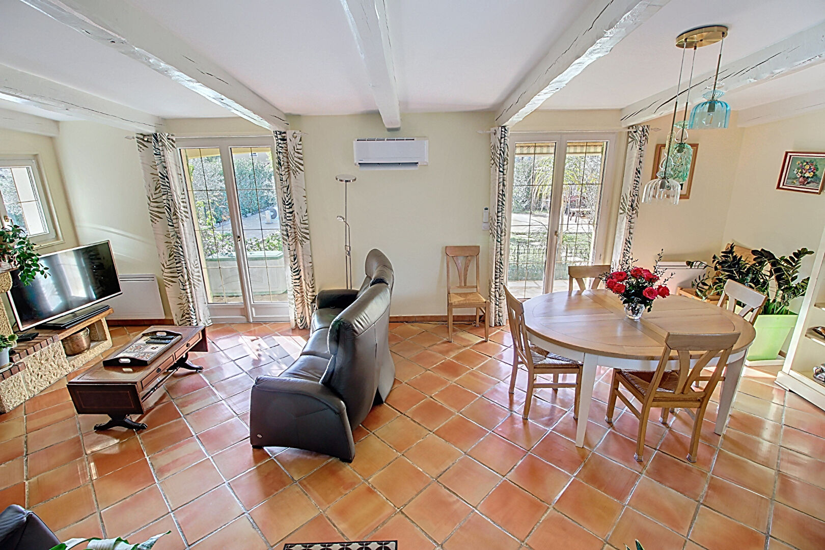 A vendre en exclusivité ! Maison à Lorgues de 5 pièces 132m2 avec Piscine