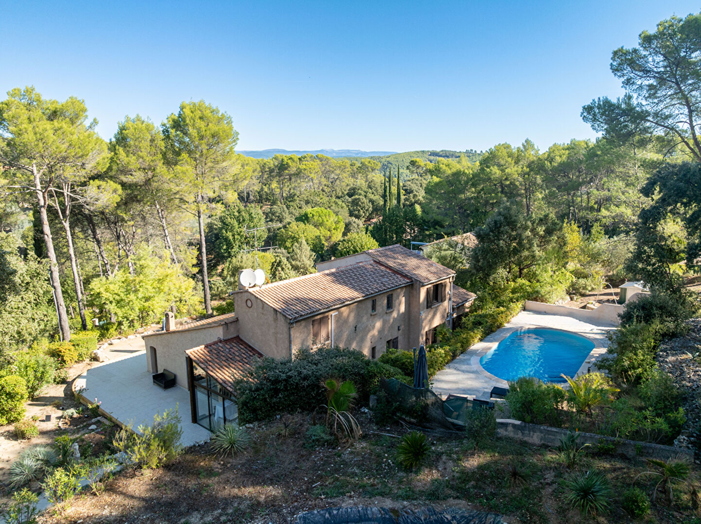 Maison 7 pièces 167 m² · à Taradeau · 167 m² · 600 000 €