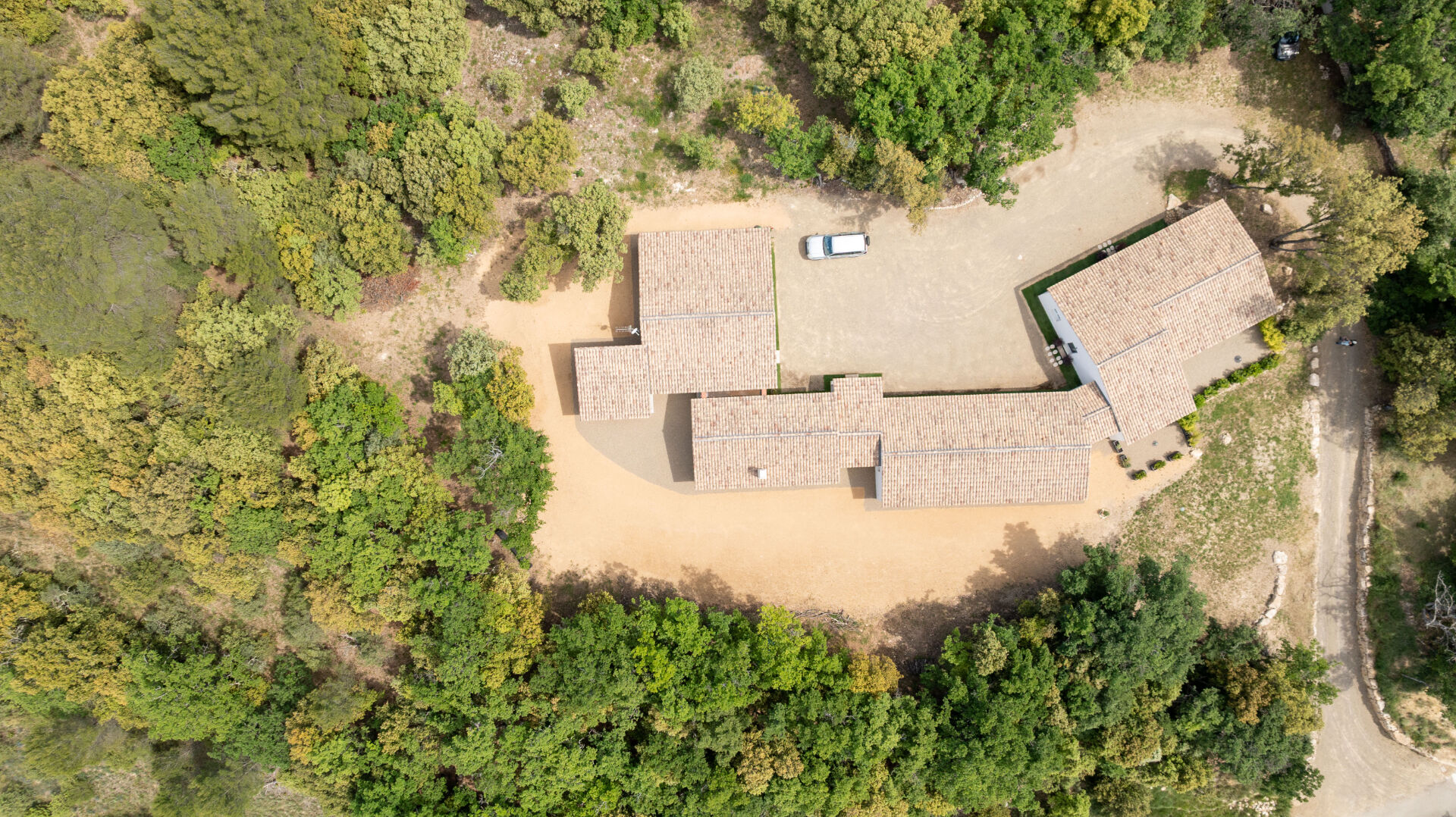 A VENDRE EN EXCLUSIVITE ! Propriété à BEAUDINARD SUR VERDON 296 m2 sur un terrain de 9700m2