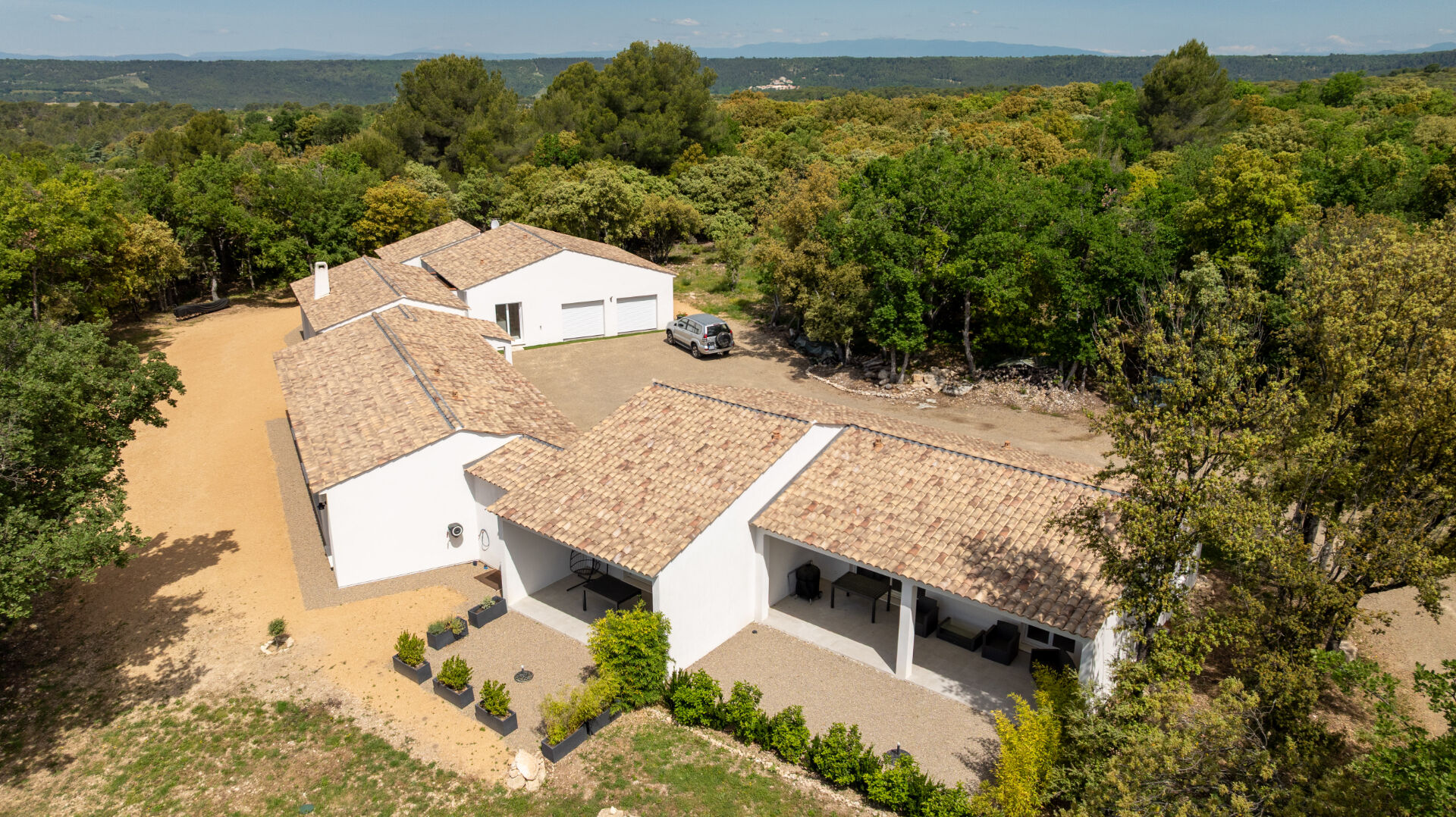 A VENDRE EN EXCLUSIVITE ! Propriété à BEAUDINARD SUR VERDON 296 m2 sur un terrain de 9700m2