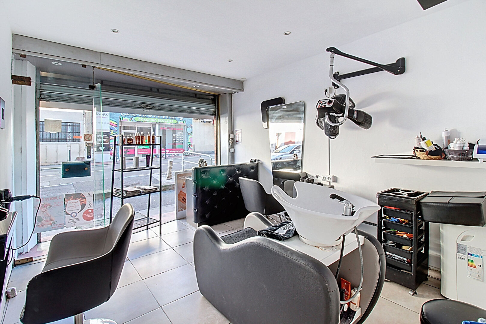 Local commercial 1 pièce 16 m²