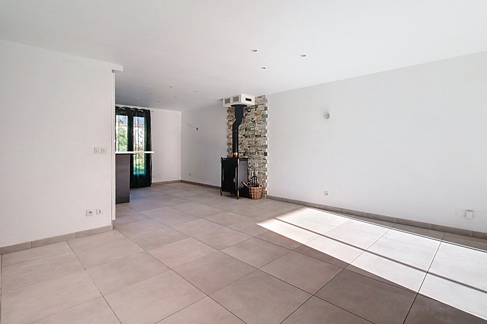 À LOUER - EN EXCLUSIVITÉ A VIDAUBAN  MAISON DE 105 m2