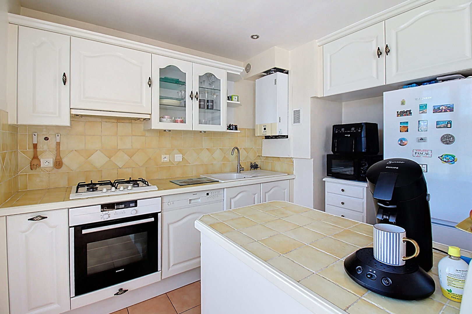 A VENDRE DRAGUIGNAN Appartement 3 chambres, BALCON, PLACE DE STATIONNEMENT