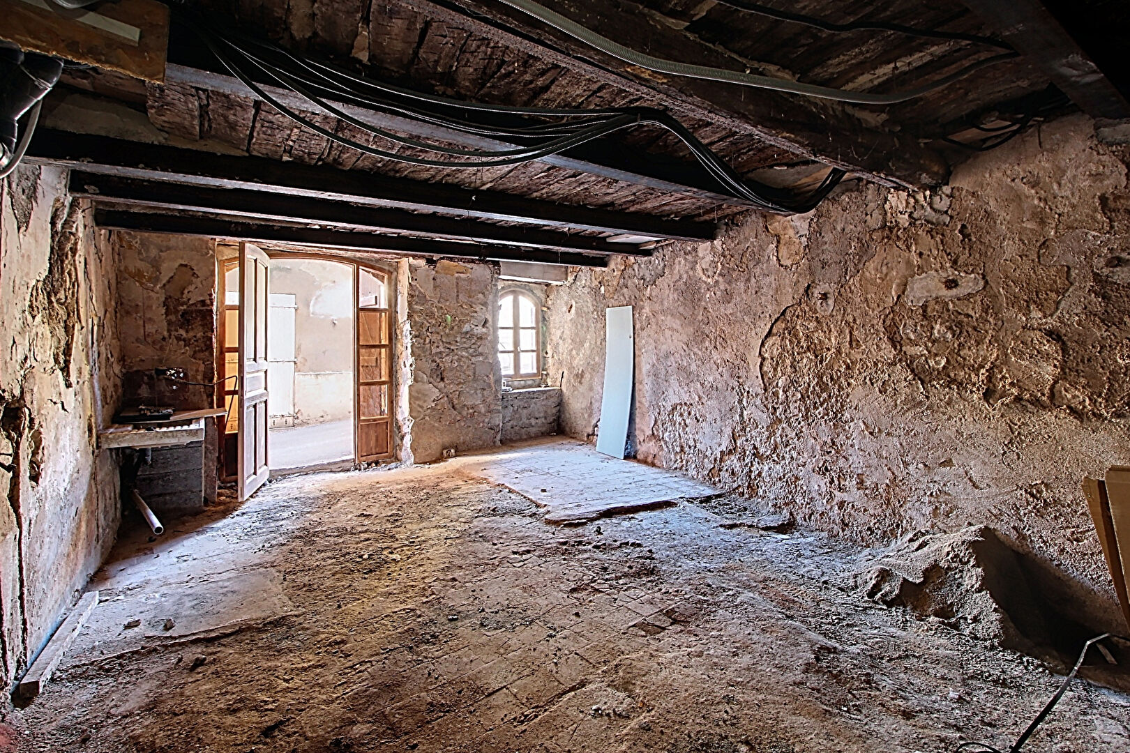 Local commercial 1 pièce 36 m²