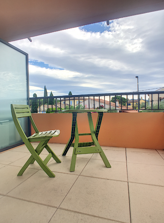 Fréjus Caïs T2 , 2 places de parking, piscine