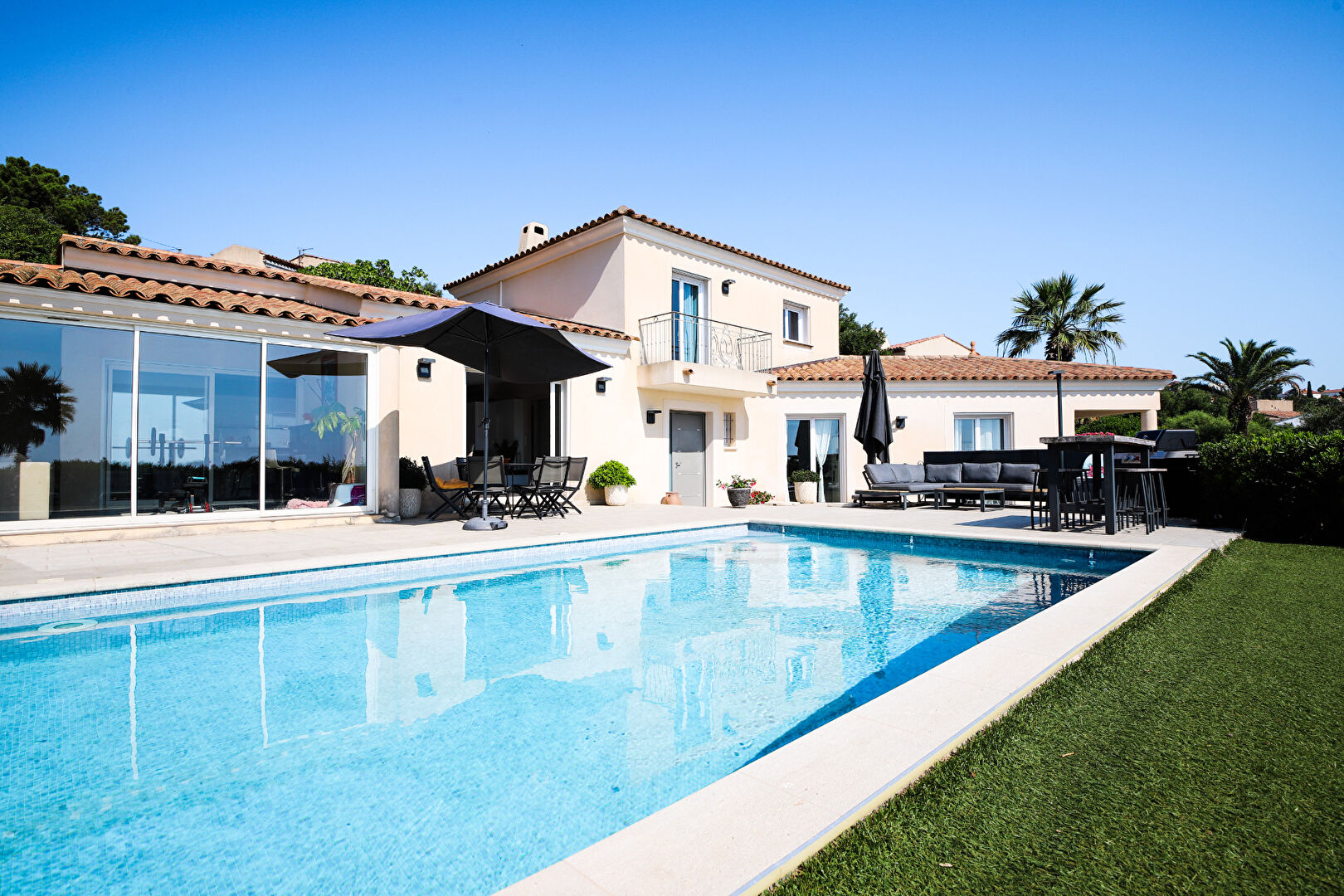 Saint-Aygulf  vue mer 4 chambres garage piscine