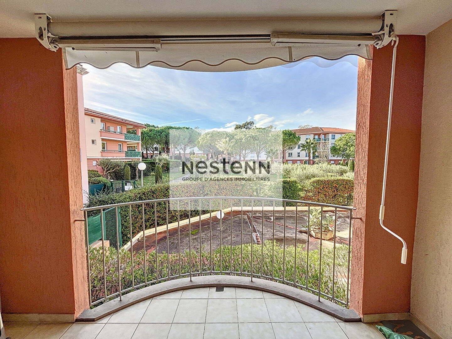 FREJUS Appart T3 meublé, garage, cave.