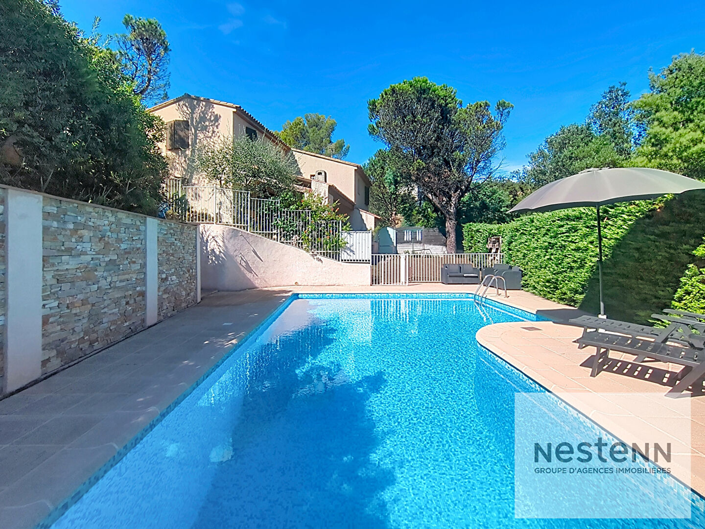 Maison 5 pièces 138 m² · à Roquebrune sur Argens · 138 m² · 610 000 €