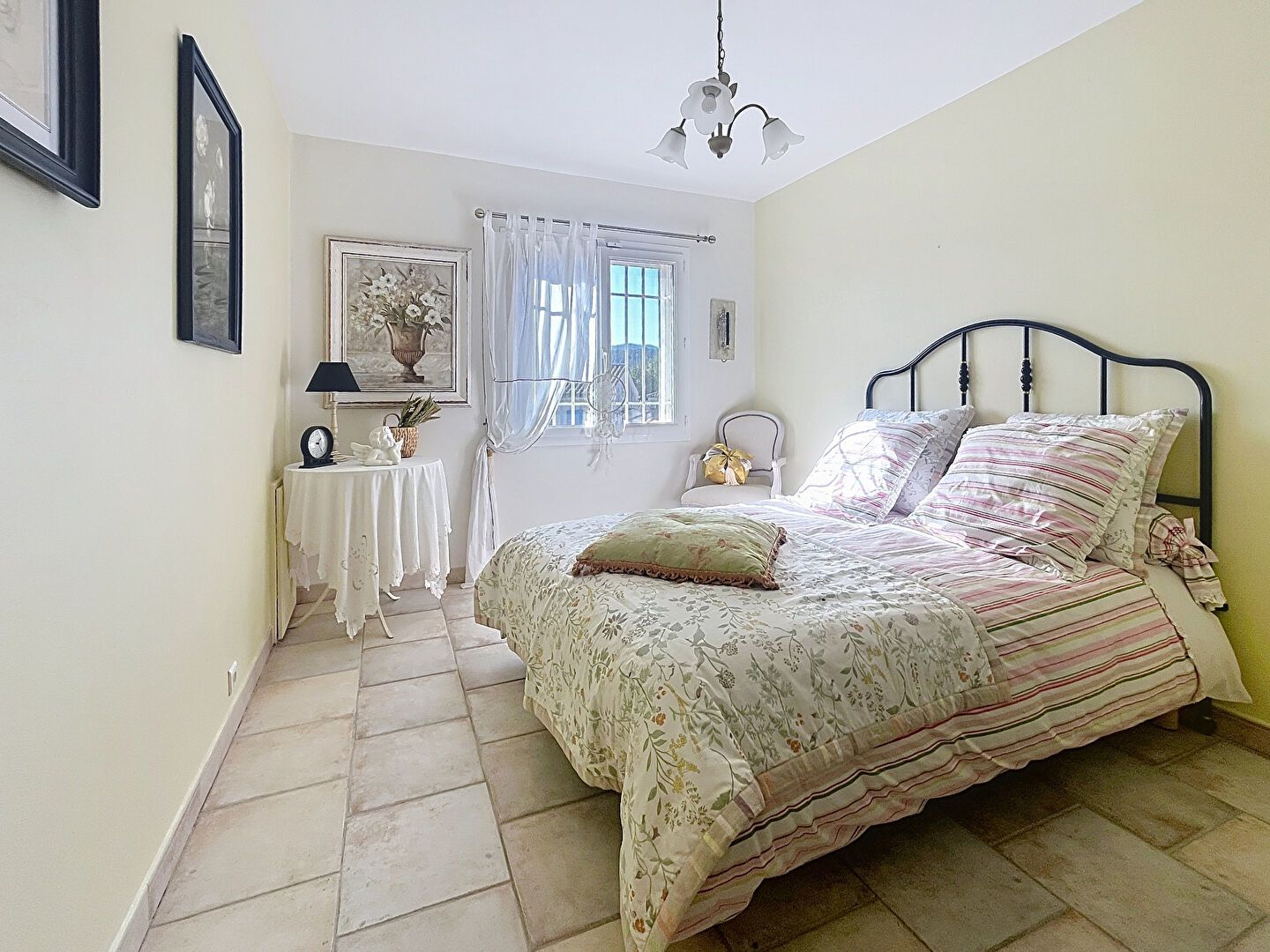 Gardanne - Maison 4 pièces - 150 m2 - jardin - piscine - garage 40 m2