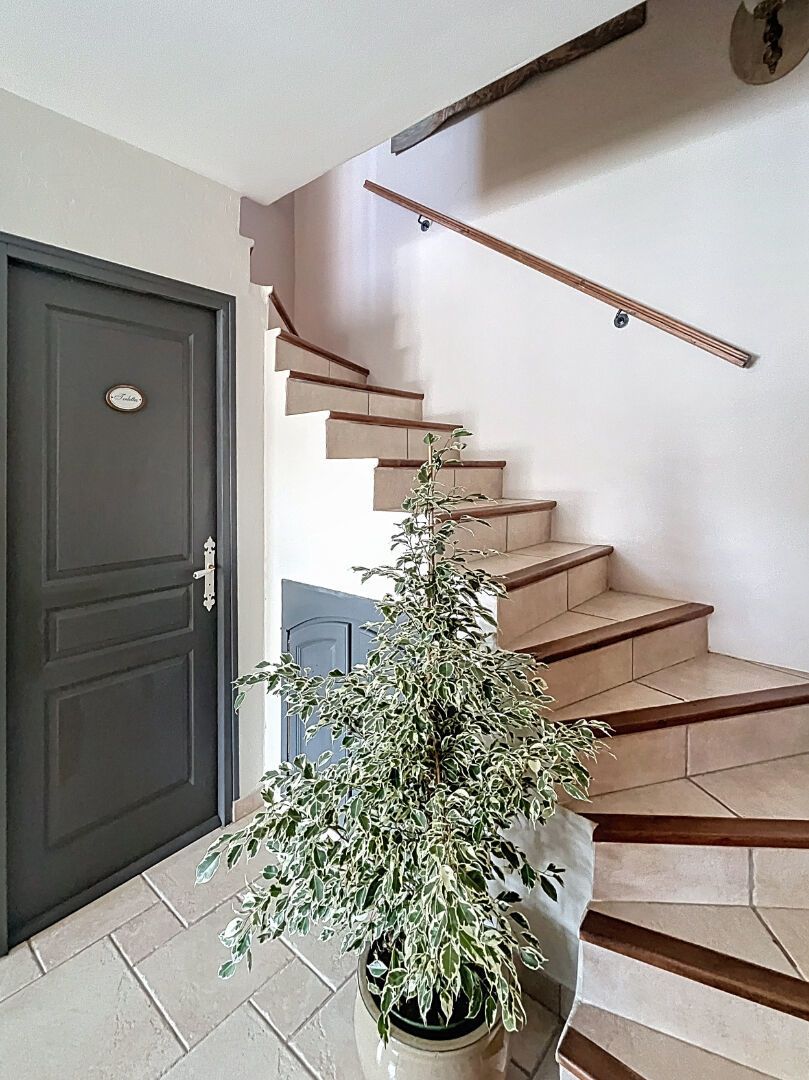 Gardanne - Maison 4 pièces - 150 m2 - jardin - piscine - garage 40 m2