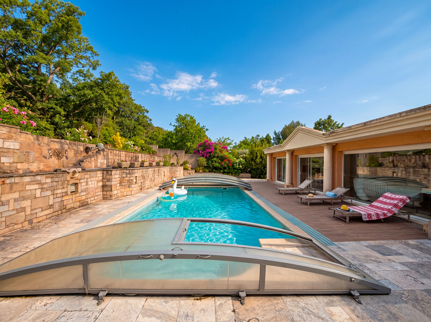 Maison 9 pièces 293 m² · à Gardanne · 293 m² · 890 000 €