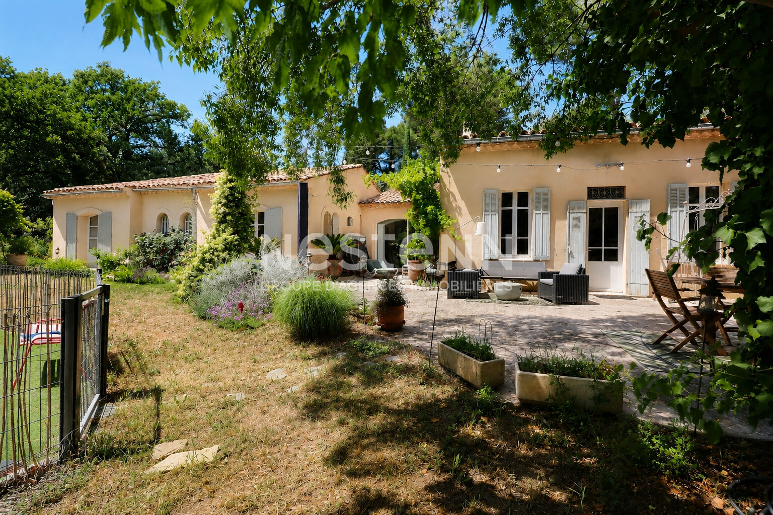 Maison 7 pièces 178 m² · à Cabries · 178 m² · 1 052 000 €