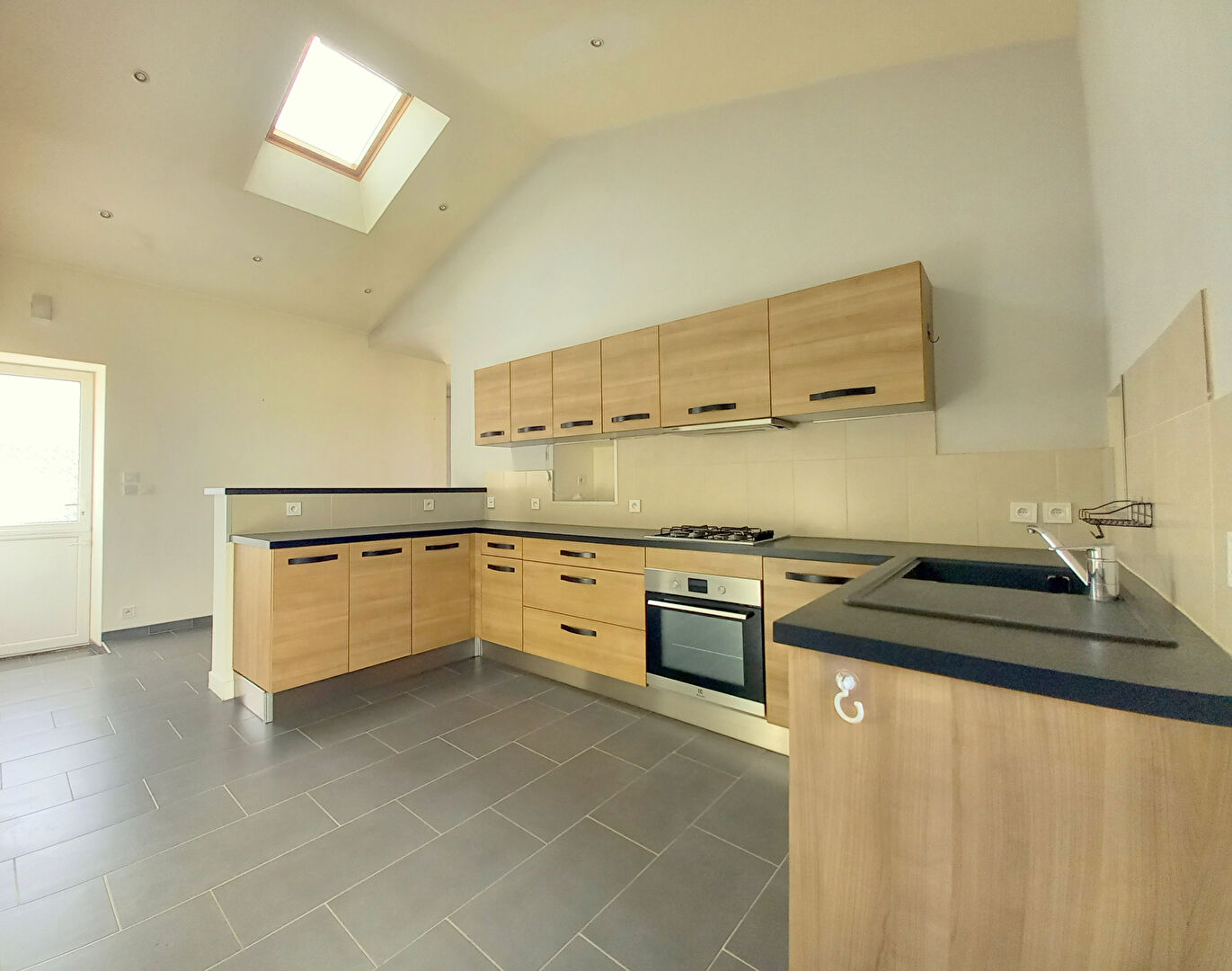 Maison 5 pièces 200 m² · à Le Loroux-Bottereau · 200 m² · 346 700 €