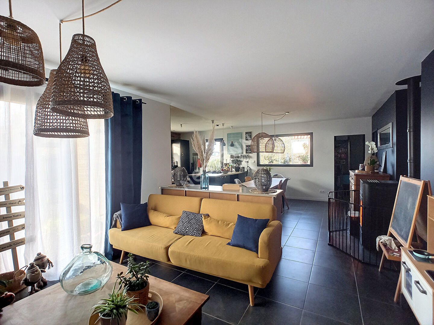 A vendre - maison situee a LA CHAPELLE BASSE MER - d'une surface