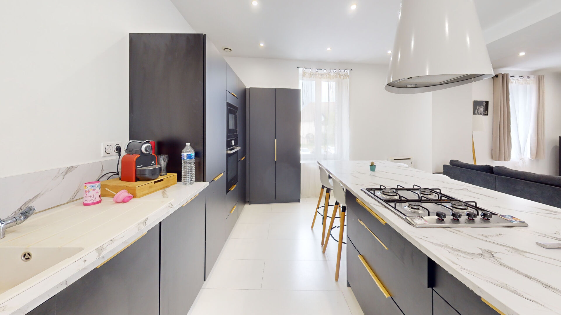 Appartement de type 4 en duplex avec cour et terrasse