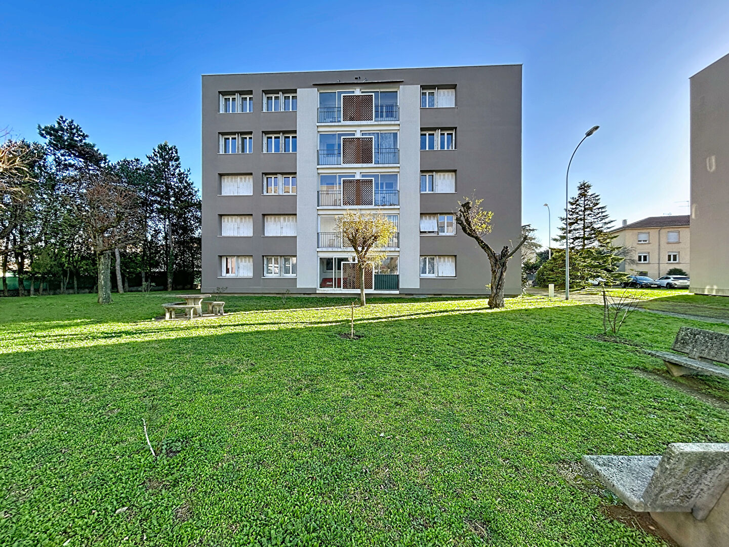 Appartement 3 pièces 70 m² · à Montelimar · 70 m² · 99 000 €
